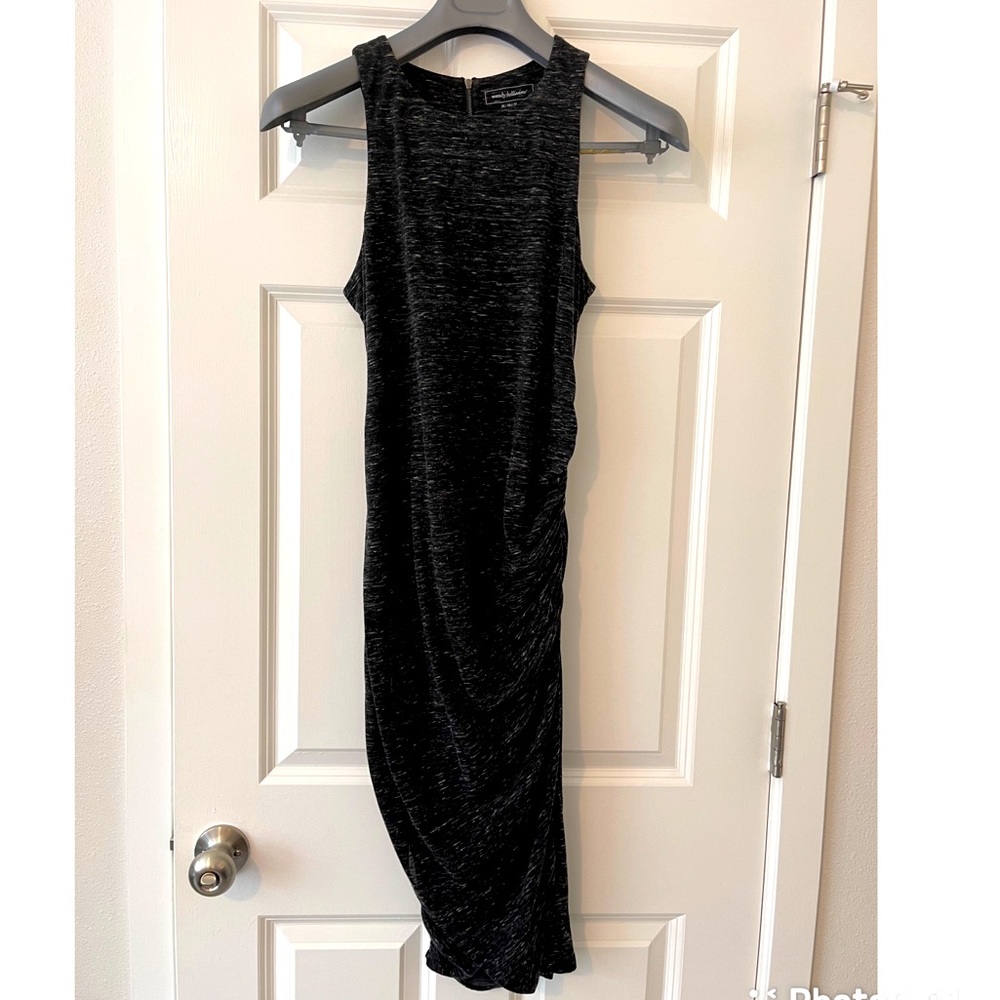 Wendy Bellissimo stretchy knit maternity dress